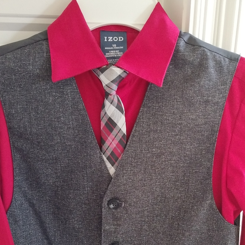 Izod Red and Gray Matching Vest Set for Formal Events